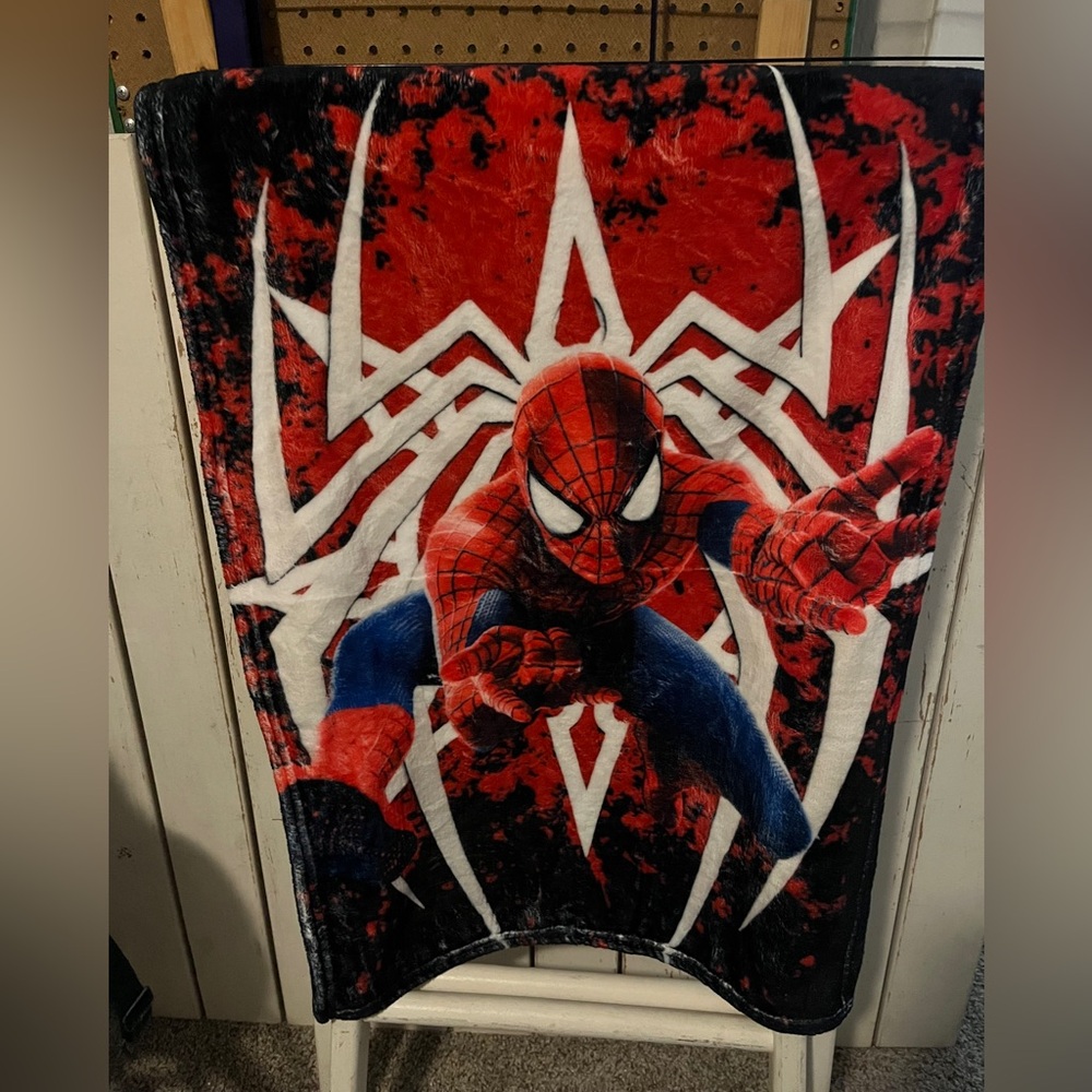 Spider-Man‎ Small Blanket- Red and Blue